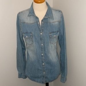 CR denim button up shirt!!